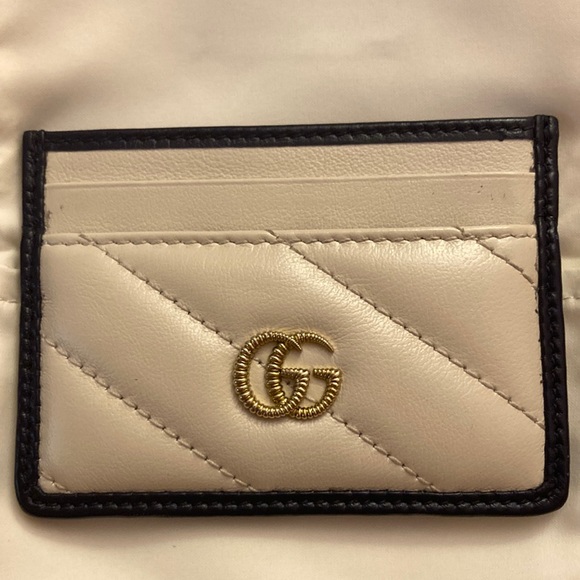 Gucci Accessories - Gucci Card Case